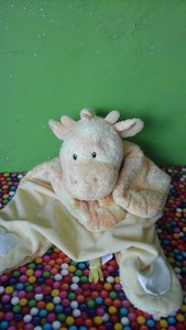 gund giraffe blanket