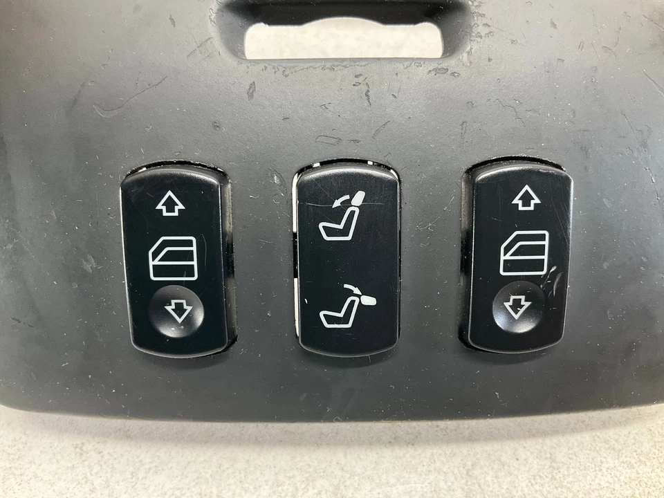 00-06 Interruptor reposacabezas consola trasera MERCEDES-BENZ CLASE CL CL500 con cubierta Foto 3 de 4