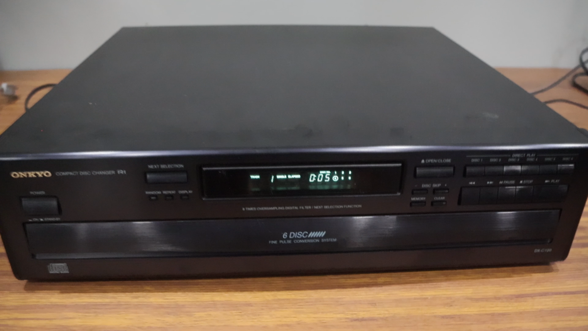 Onkyo DX-C120 6 Compact Disc CD Changer. Tested- PLEASE READ- Has