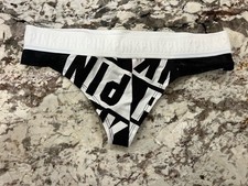 True Vintage Victoria  s Secret PINK Logo Waistband Cotton Thong Panty NWT Medium