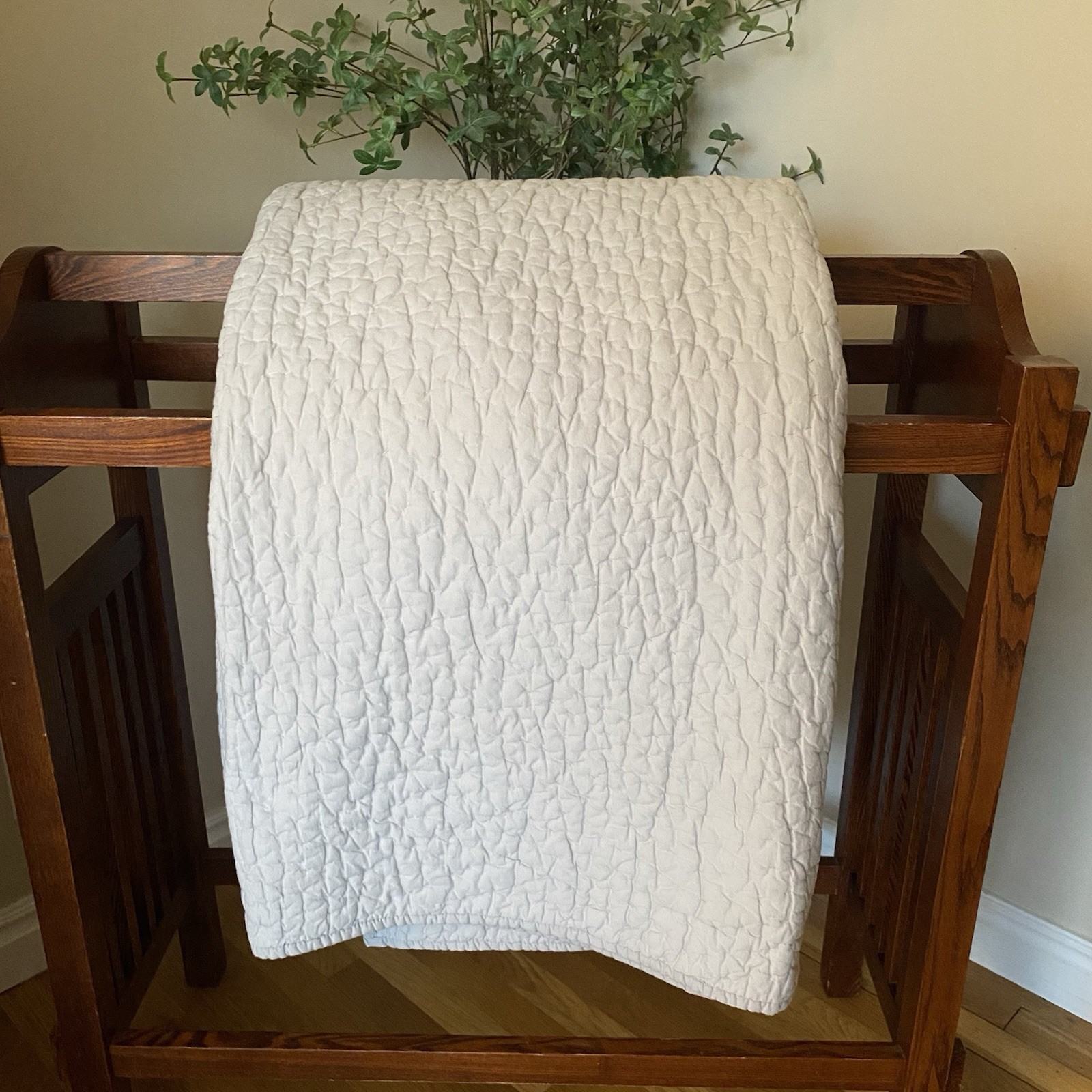 The Company Store Twin Gray/Silver Quilt Teen Kids Room Bedding Quality Decor