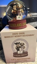 Cleveland Cavaliers (Cavs) Mascot Let Em Know Snow Globe SGA Moondog