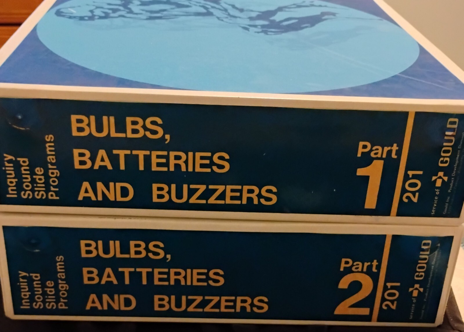 RARE VTG Kodak 35 mm Slide Projector Bulbs Batteries Buzzer Teacher Forensics