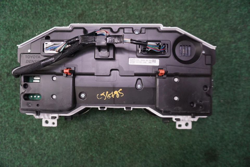 2019 TOYOTA RAV4 LE Speedometer Gauge Cluster OEM 838000R430 56,947K MILES - Image 4 of 4