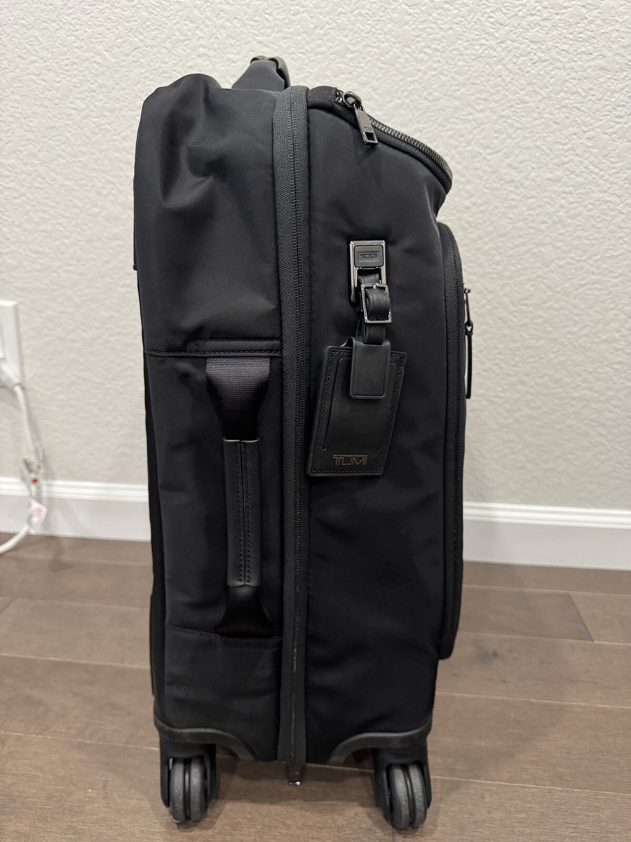 TUMI Voyageur Leger Continental Carry-On Carry On with Wheels