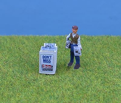 PD Marsh Newspaper Stand & Seller PDZ42