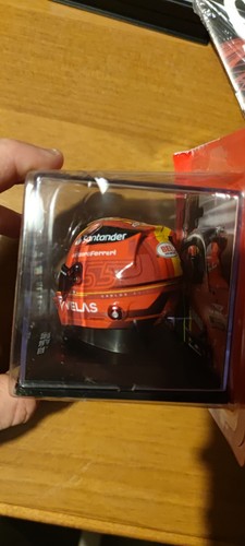 Caschi Ferrari Carlos Sainz 2022 F1-75 uscita 79 scala 1:5 - Foto 4 di 6