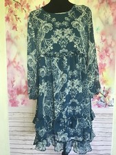 In * Awe MSRP $69 Dress Size L
