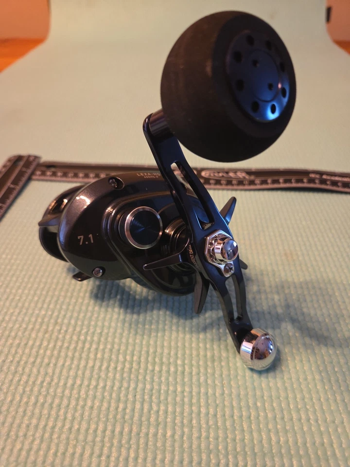 Carrete de baitcasting Daiwa Lexa HD LX-HD400HSL-P Foto 2 de 4