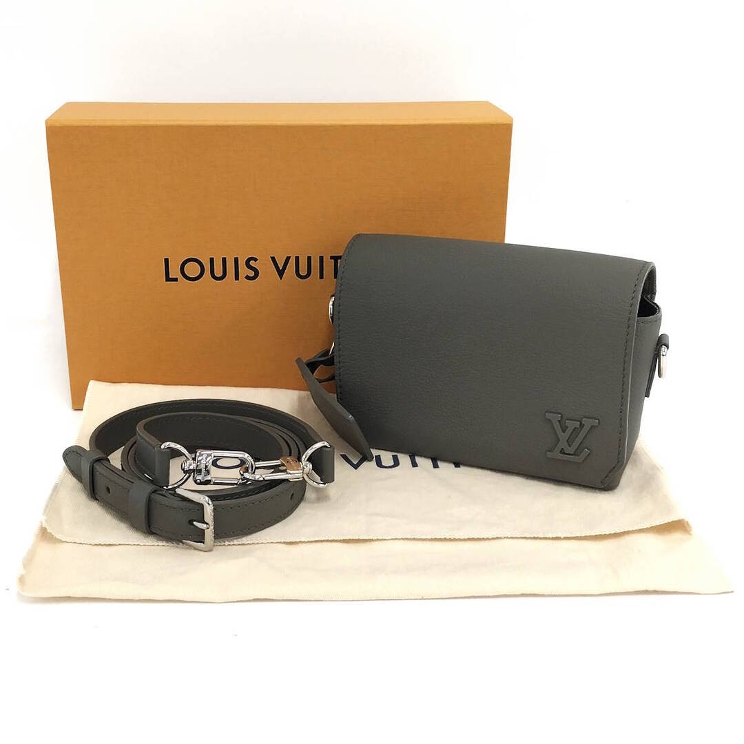 Louis Vuitton Aerogram Fastline Wearable Wallet Used SKAI-0 image 10