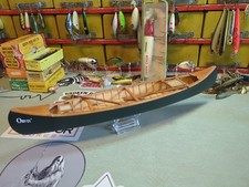 Canoa de muestra ORVIS Salesman, con remos. Excelente estado. Gran decoración de cabina.