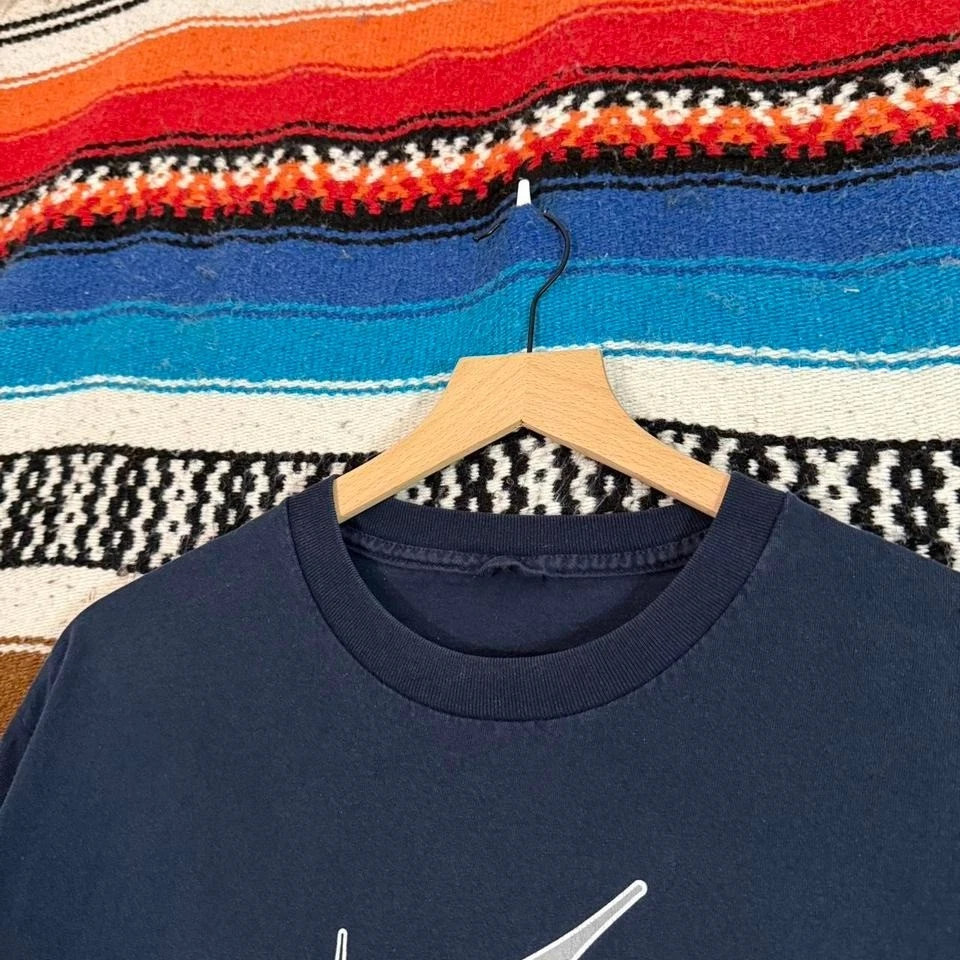 Camiseta de patinador vintage Alien Workshop Skateboards AWS azul marino grande Foto 3 de 4