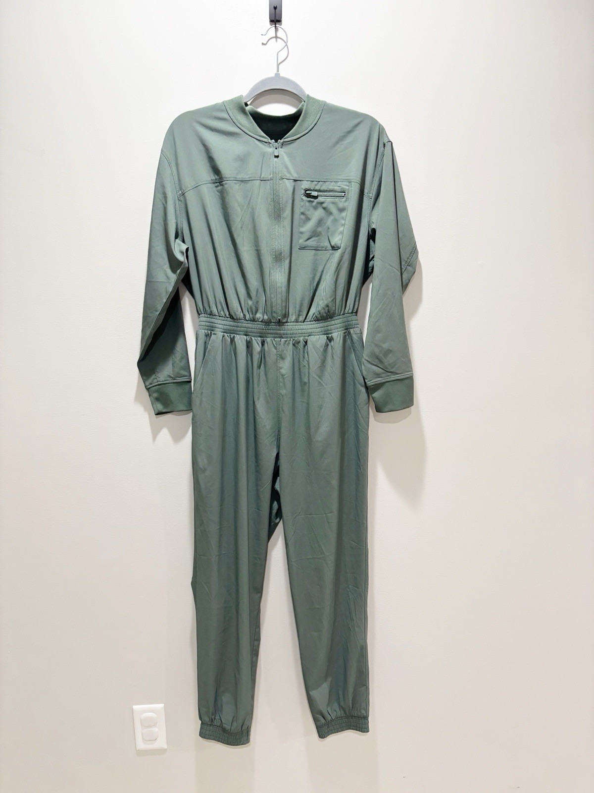 Old Navy Active Women’s Sage Green Utility Jumpsuit Size Small