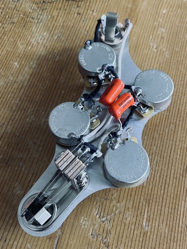Gibson SG 50's Cableado 500k CTS Latón Eje Ollas .022 Naranja Drop Switchcraft - Imagen 6 de 7