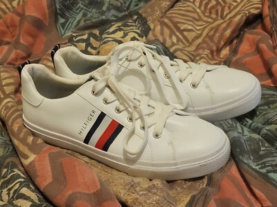 NEW Tommy Hilfiger Women's Landon Sneakers LANDON-C Size 8.5M