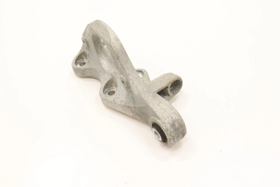 Volvo S90 2017-2022 eje delantero derecho soporte de cojinete OEM Foto 4 de 4