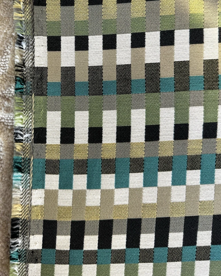 Tela de tapicería Knoll Sunbrella Momentum confeti verde prado 20 yardas exterior Foto 3 de 4