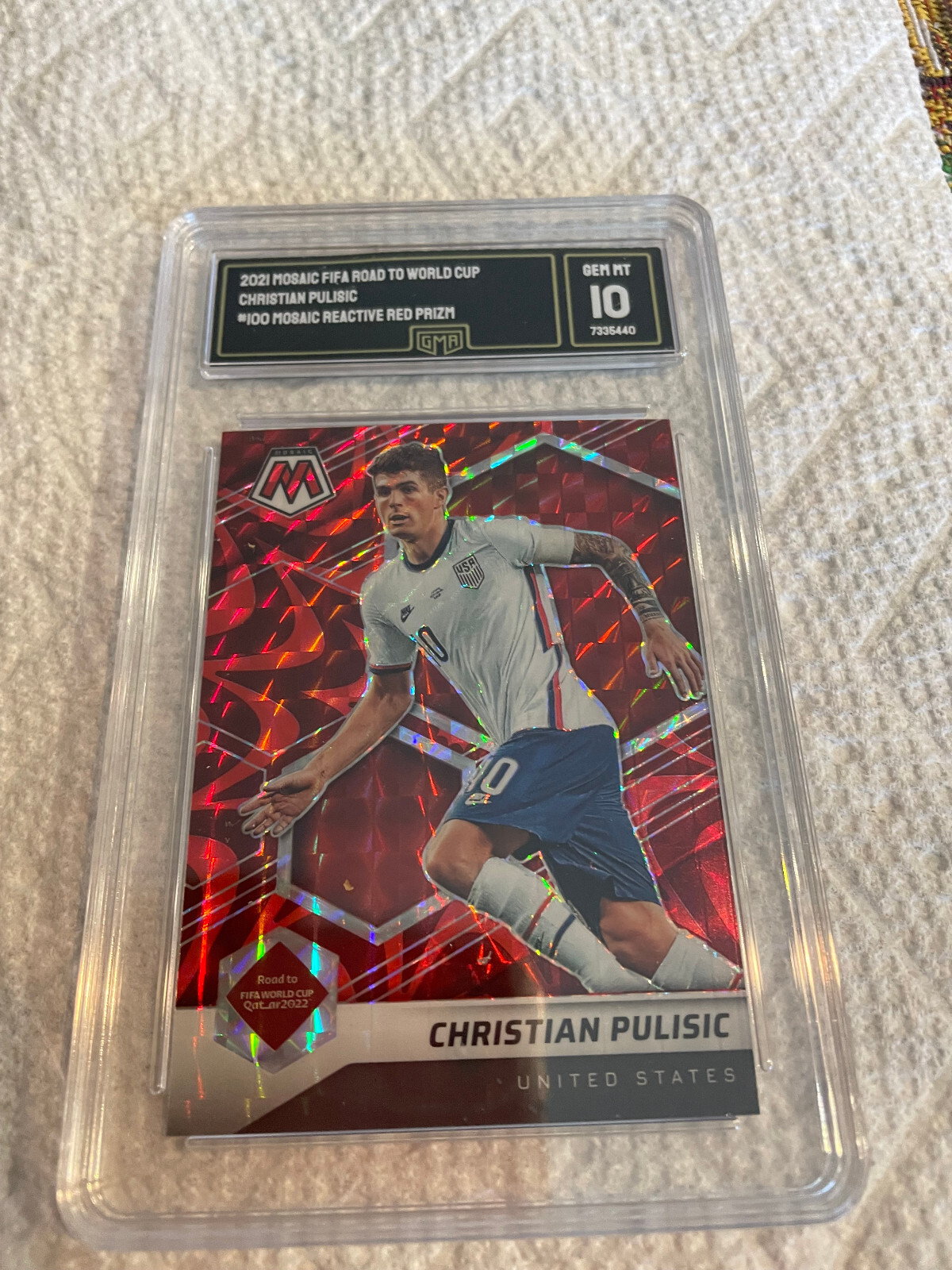 CHRISTIAN PULISIC 2021 MOSAIC ROAD TO WORLD CUP REACTIVE RED PRIZM 100 GRADED 10