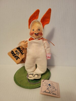 Annalee Mobilitee 1989 8'' Halloween Felt Trick or Treat Easter Bunny Doll #3032 