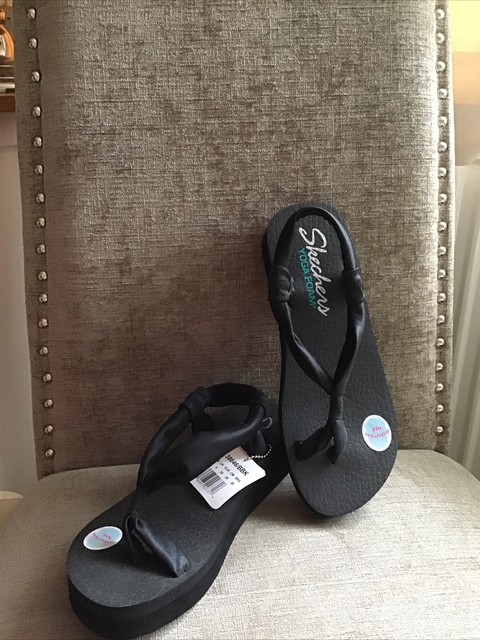 skechers vinyasa black