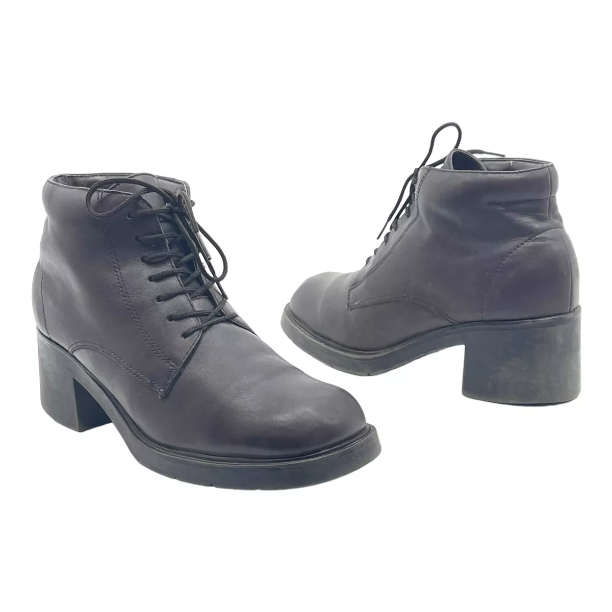 Vintage booties shop