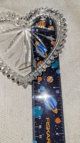 WEDGEWOOD LEAD CRYSTAL HEART DISH - Picture 7 of 7