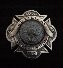 UNION NJ NEW JERSEY FIREMAN FIRE BADGE CAIRNS OLSON REESE WILSON BRAXMAR