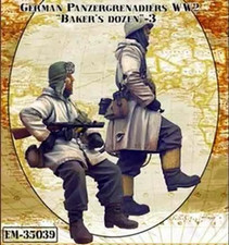 1/35 Resin Figure German Panzergrenadiers WW2 2 Figures Unassembled Unpainted