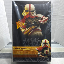 Hot Toys Star Wars Stormtrooper Movie Masterpiece VII  The Force Awakens