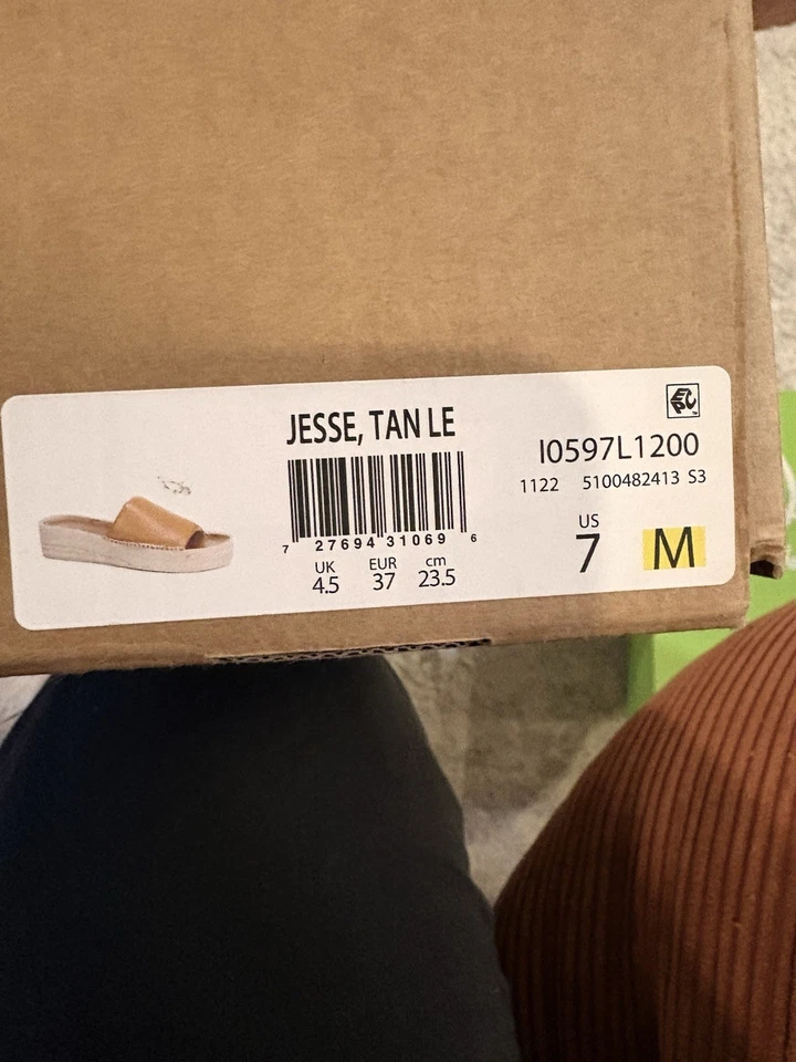 Sandalia plataforma Vince color tostado Jesse talla 7 Foto 4 de 4