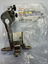 OEM 2011-2020 TOYOTA SIENNA RIGHT SIDE SLIDING DOOR HINGE