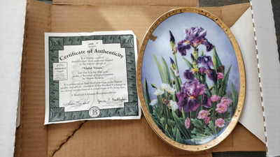 Vintage Sammelteller Violet Vision A Rainbow Of Irises von Sharon Rickert 1996