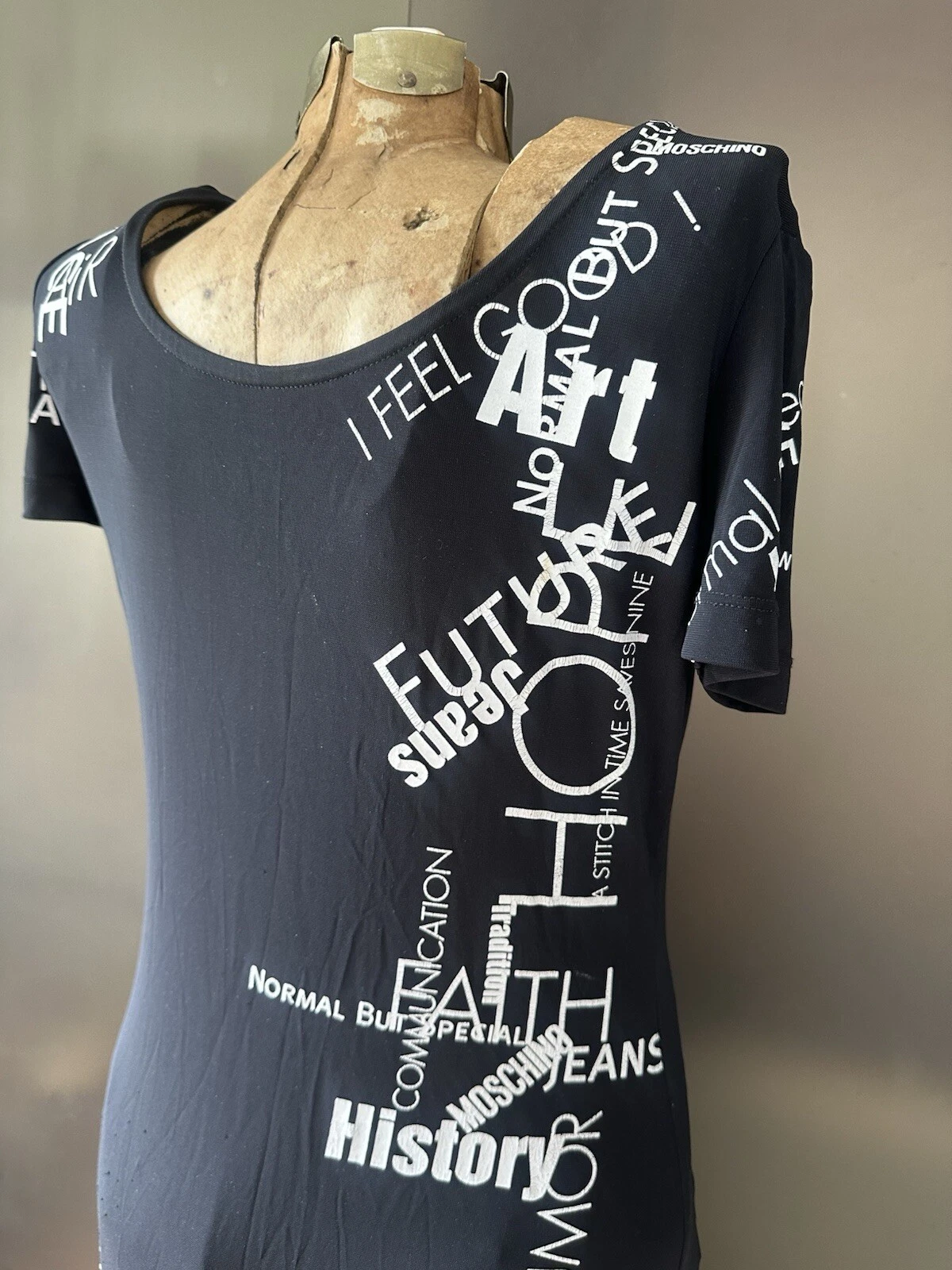 Raro abito lungo moschino vintage bianco nero da collezione con slogan. pop art 46 12 L