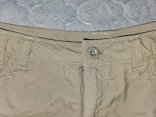 Pantalones Cortos Para Mujer The North Face Beige Caqui Con Bolsillo de Guarda Talla Mediana Cintura 31" - Imagen 5 de 8
