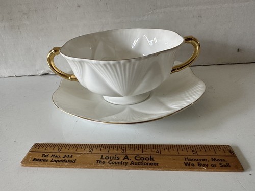 Shelley White & Gold Dainty Regency Bouillon Cup & Saucer Cream Soup Bowl - Picture 3 of 8