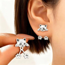 Vintage Cat Paw Stud Earrings Silver Back Han...