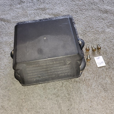 #ad VINTAGE BRIGGS amp; STRATTON 5HP ENGINE PARTS ACCESSORIES AIR FILTER ASSEMBLY $32.49