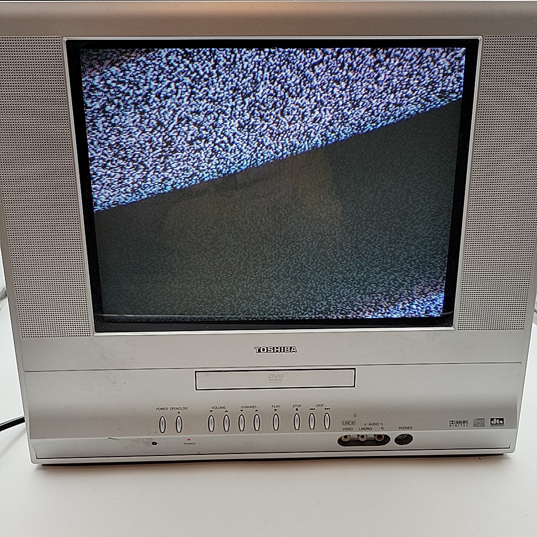 テレビ TOSHIBA Toshiba 22DV615Y LCD TV/DVD Combo review: Toshiba 22DV615Y
