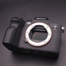 Sony a7R V ILCE-7RM5 61.0MP Mirrorless Camera 8K AI AF Body Black TOP MINT 2411