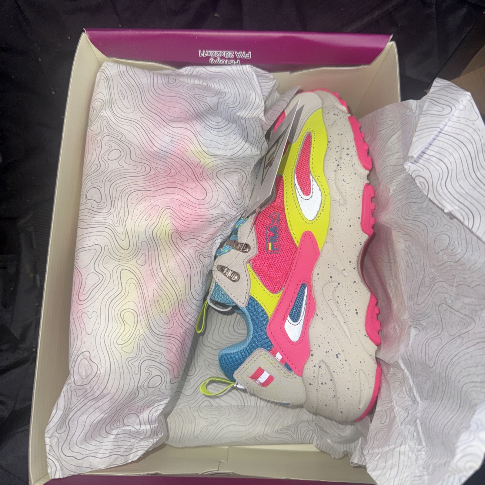 Fila Ray Tracer Tr 2 Mid Girls Shoes SZ 1