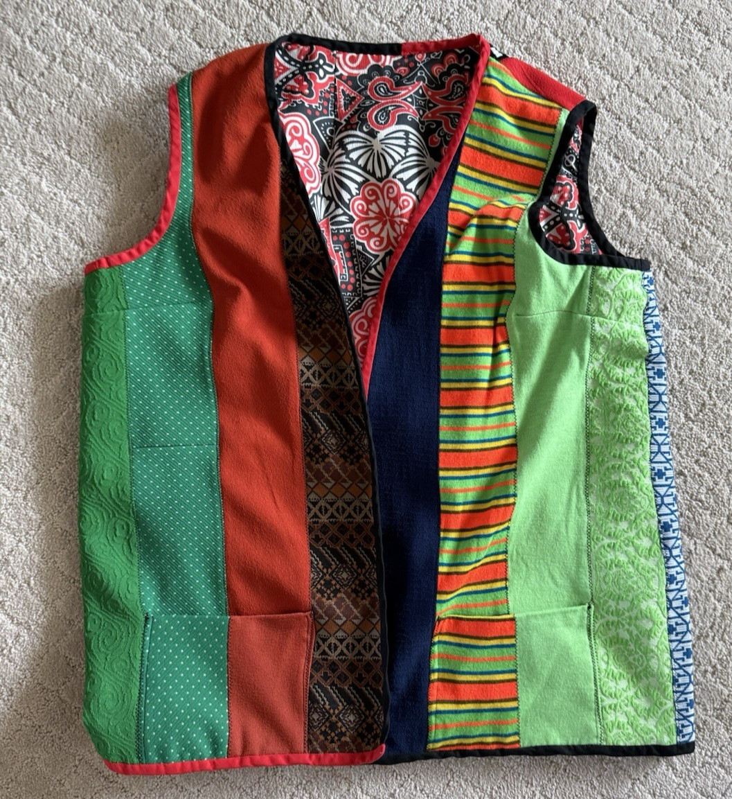 VINTAGE 80's Handmade Reversible Patchwork Vest S… - image 1