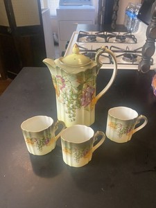 A&C Bavaria Chocolate Tea 3 cup Set with pitcher Porcelain Grape Pattern