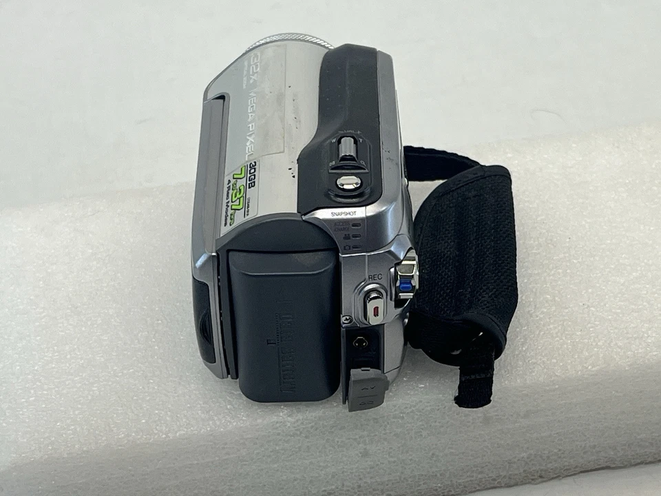 JVC Everio Hard Disk Hybrid Camcorder 30GB GZ-MG155U Tested & Working - Image 3 of 4