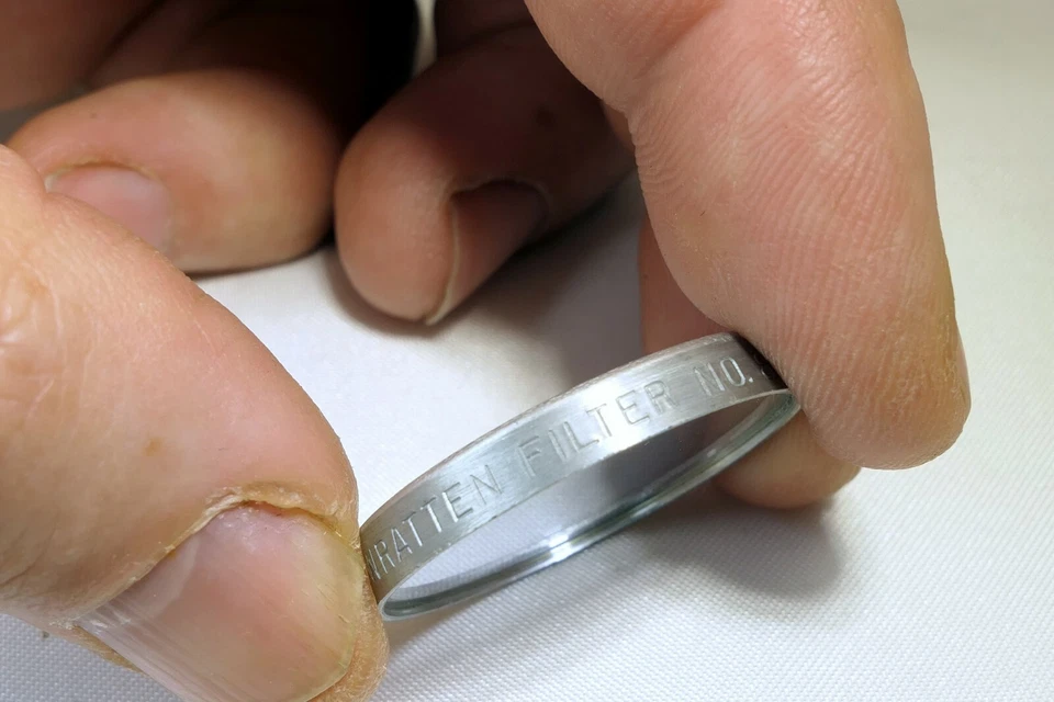 Kodak No 82A glass lens Filter 30mm OD drop in series V #5 Five wratten - Image 3 of 4