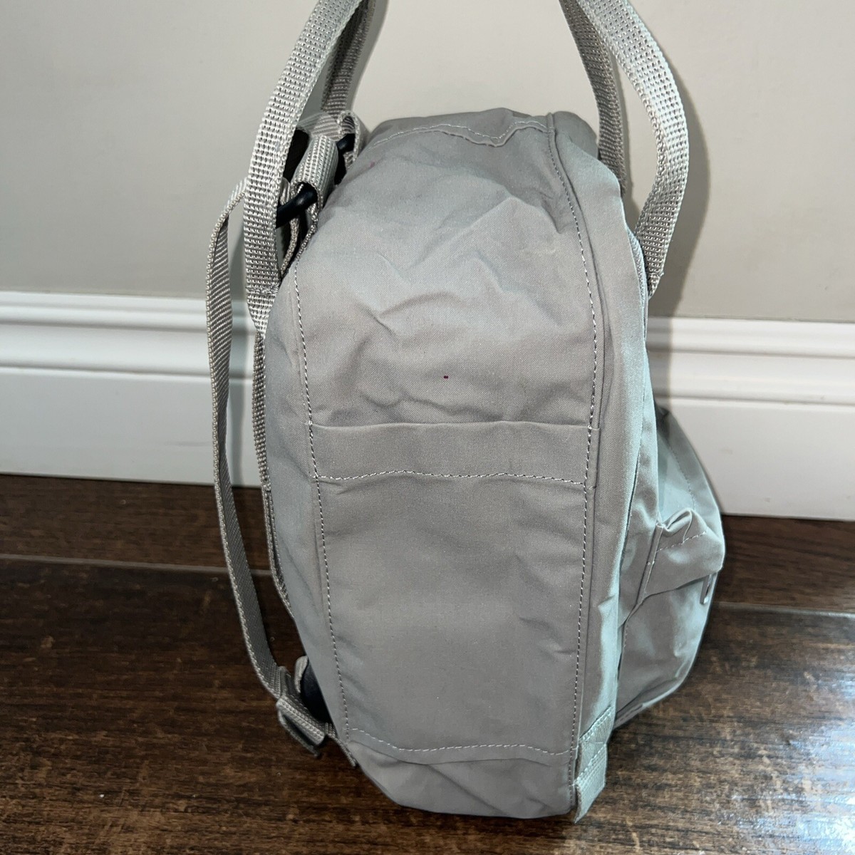 【FJALLRAVEN】Kanken Classic (23510) - Fog Fjallraven Unisex Adult Kanken Classic Backpack Fog