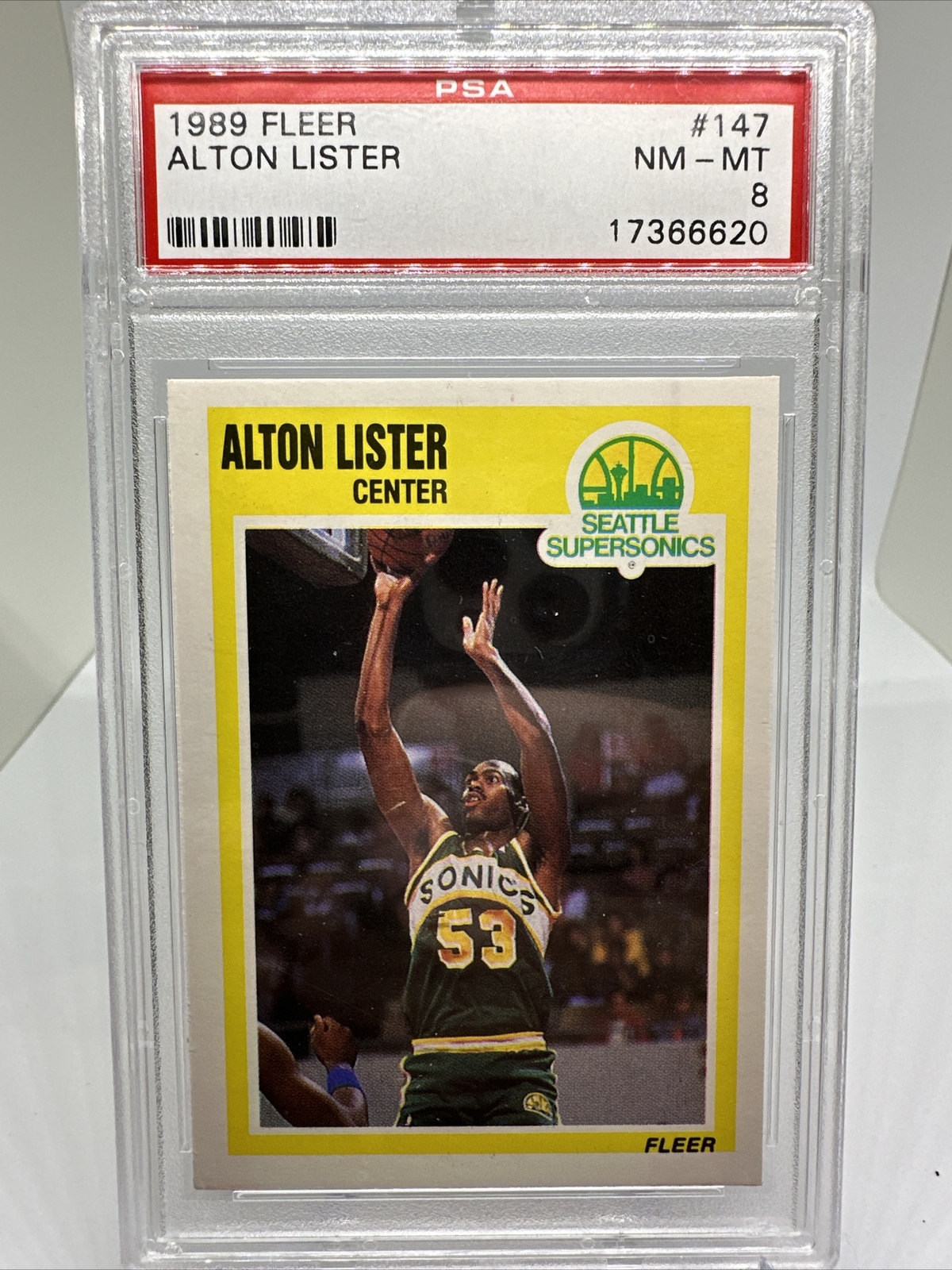 1986 Fleer Alton Lister #64 PSA 8