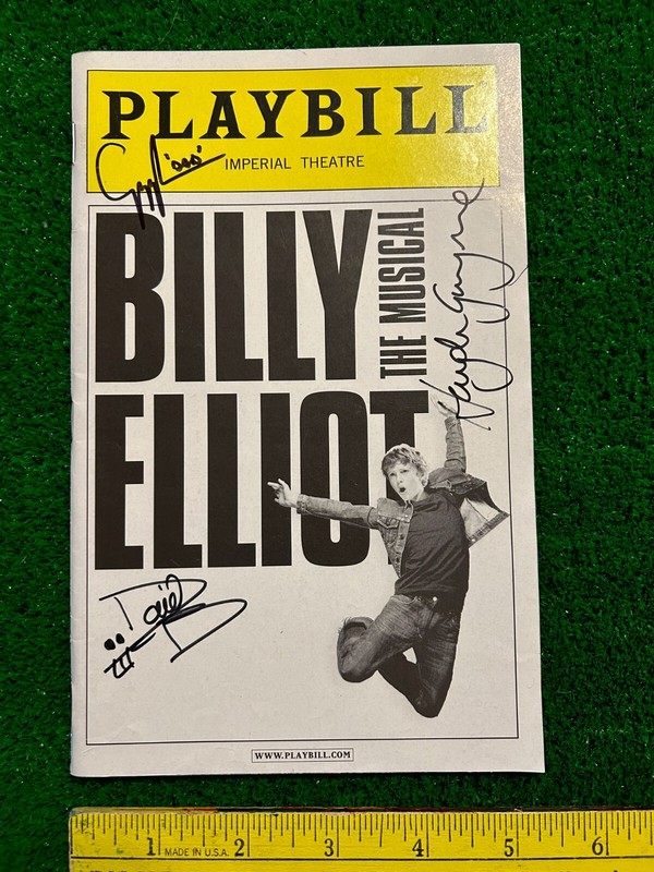 Billy Elliot the Musical Broadway Playbill Autographed 2009