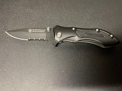 smith and wesson folding pocket knife