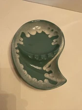 MCM  mid century modern USA pottery #101 glazed Turquoise drip paisley ashtray