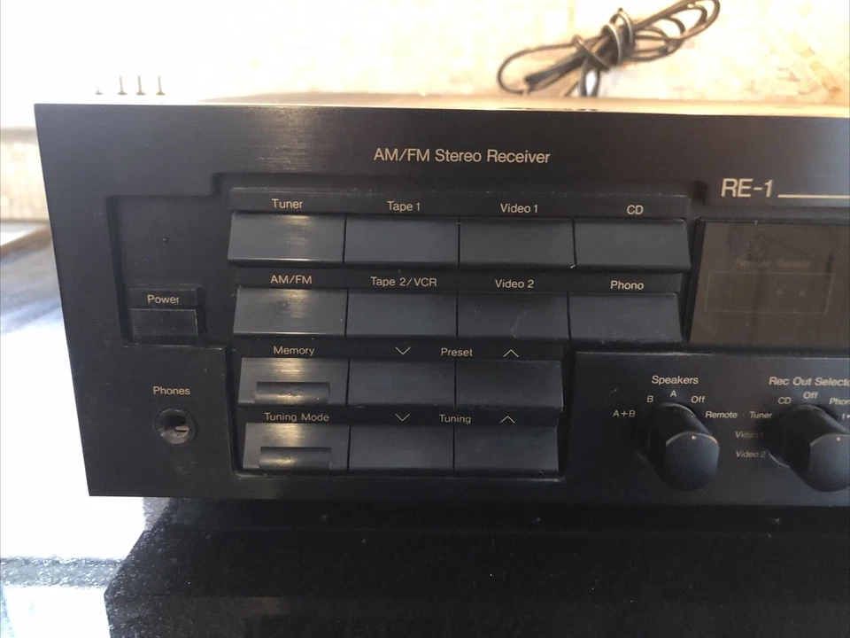 Nakamichi RE-1 AM/FM Stereo Receiver for parts or repair not working Foto 2 de 4